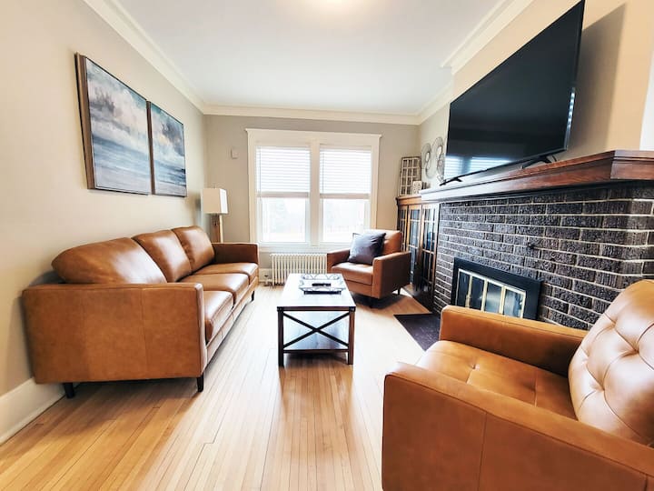 Family Friendly Lakewalk Home, Heirloom Vacations - Duluth, MN
