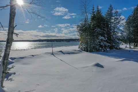 Lake MI Winter Getaway | Cozy Fireplace & Sunrise