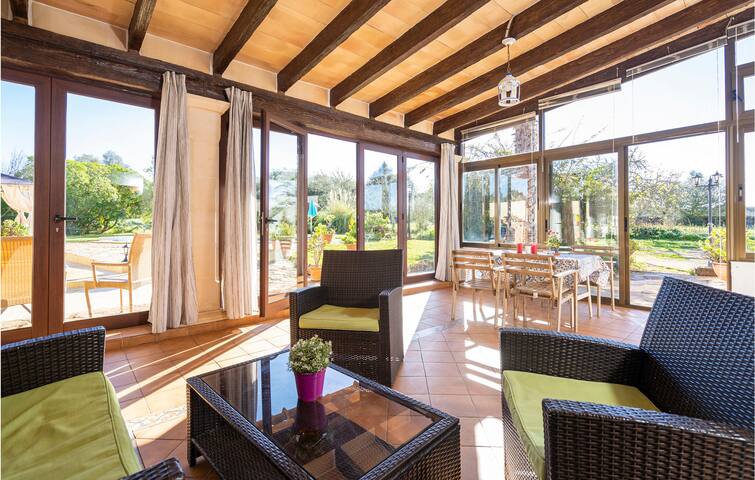 Amazing home in Sineu gallery image 5