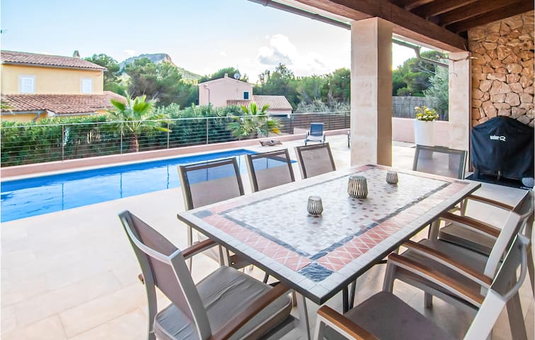 Lovely home in Mallorca with WiFi gallery image 2