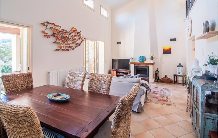 Lovely home in Mallorca with WiFi gallery image 5