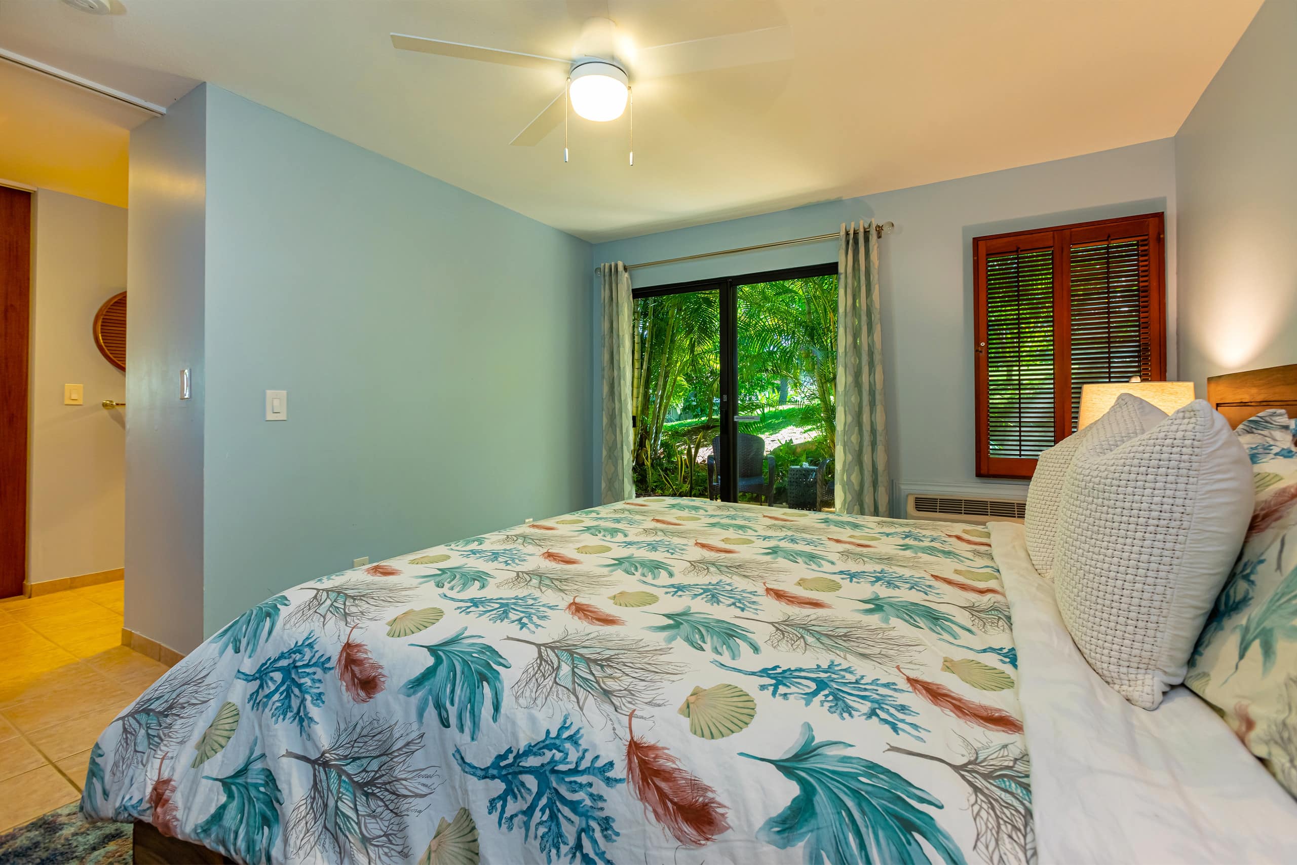 Condo in Kihei · ★4.8 · 1 bedroom · 2 beds · 1 bath - Image 18