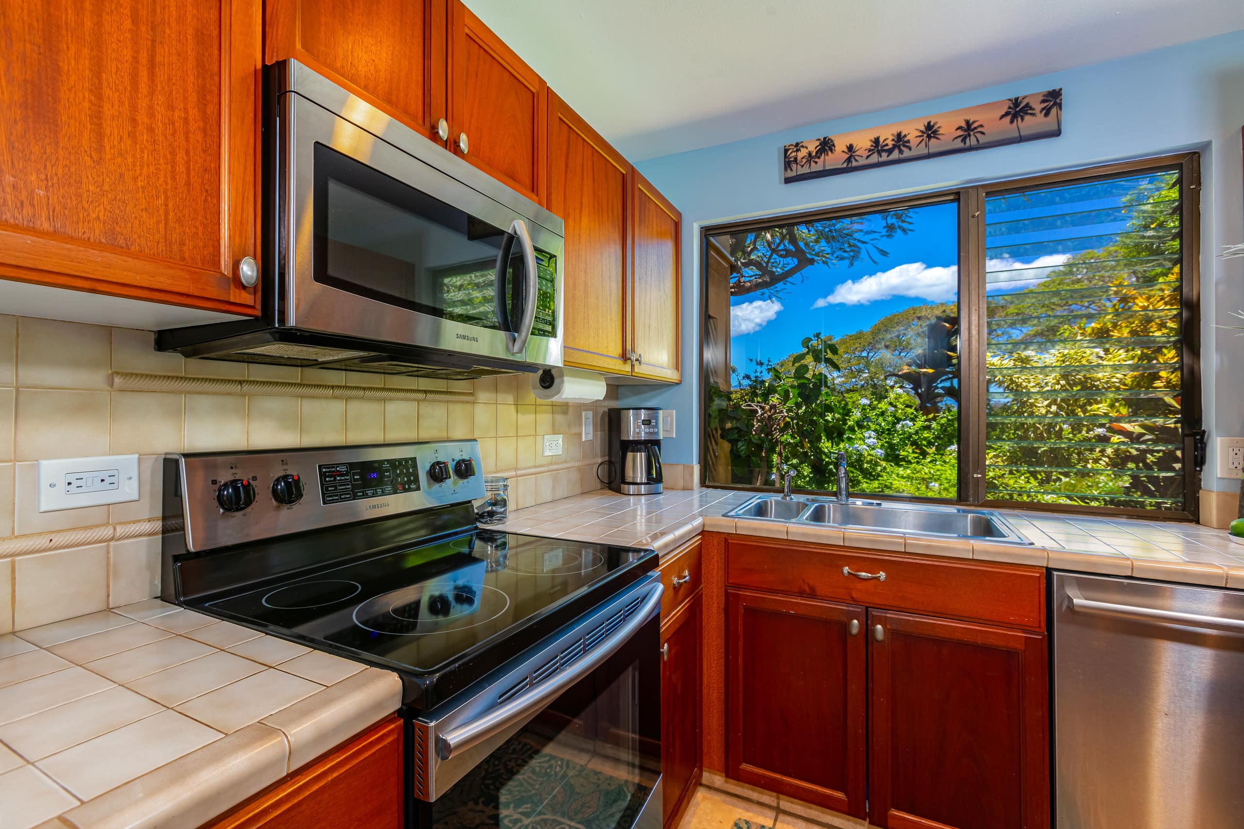 Condo in Kihei · ★4.8 · 1 bedroom · 2 beds · 1 bath - Image 12
