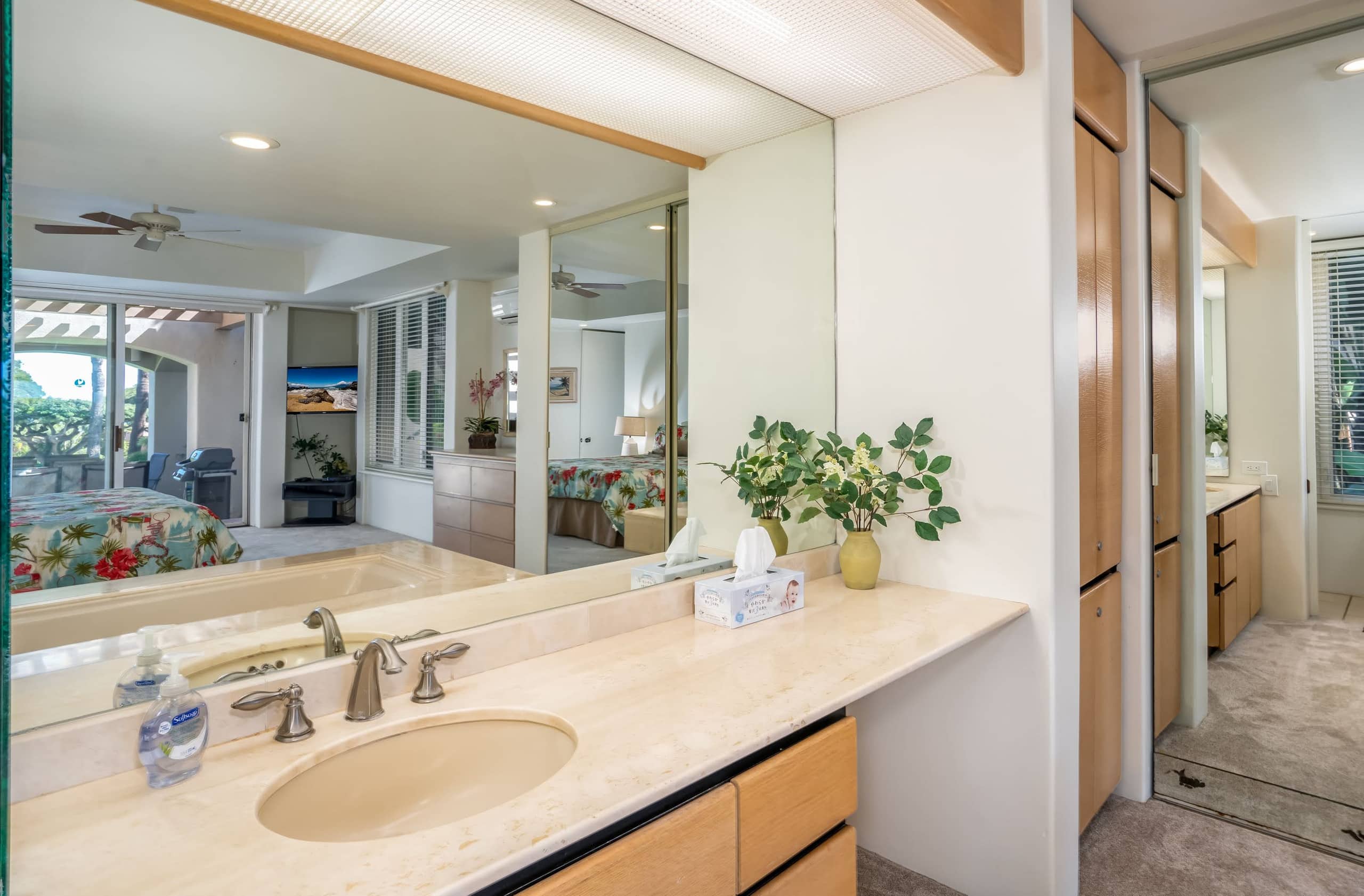Condo in Wailea · ★4.6 · 2 bedrooms · 3 beds · 2 private baths - Image 19