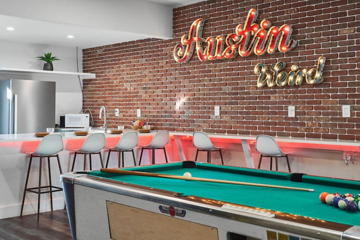 Zilker Arcade home w/ Heated Pool!