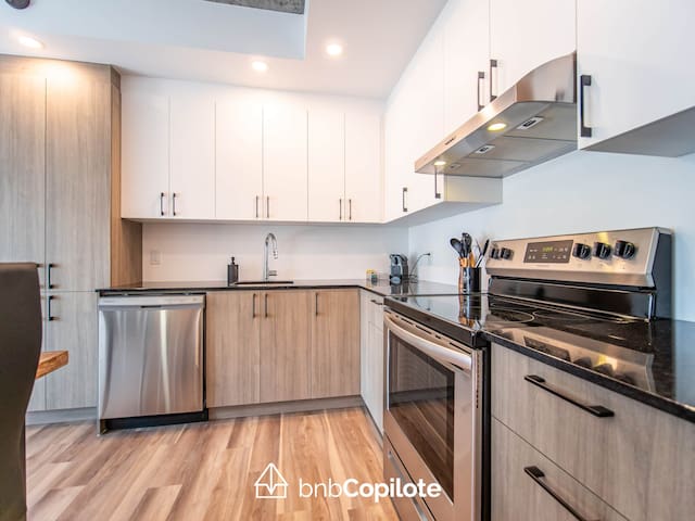 Caïman managed Airbnb listing 1
