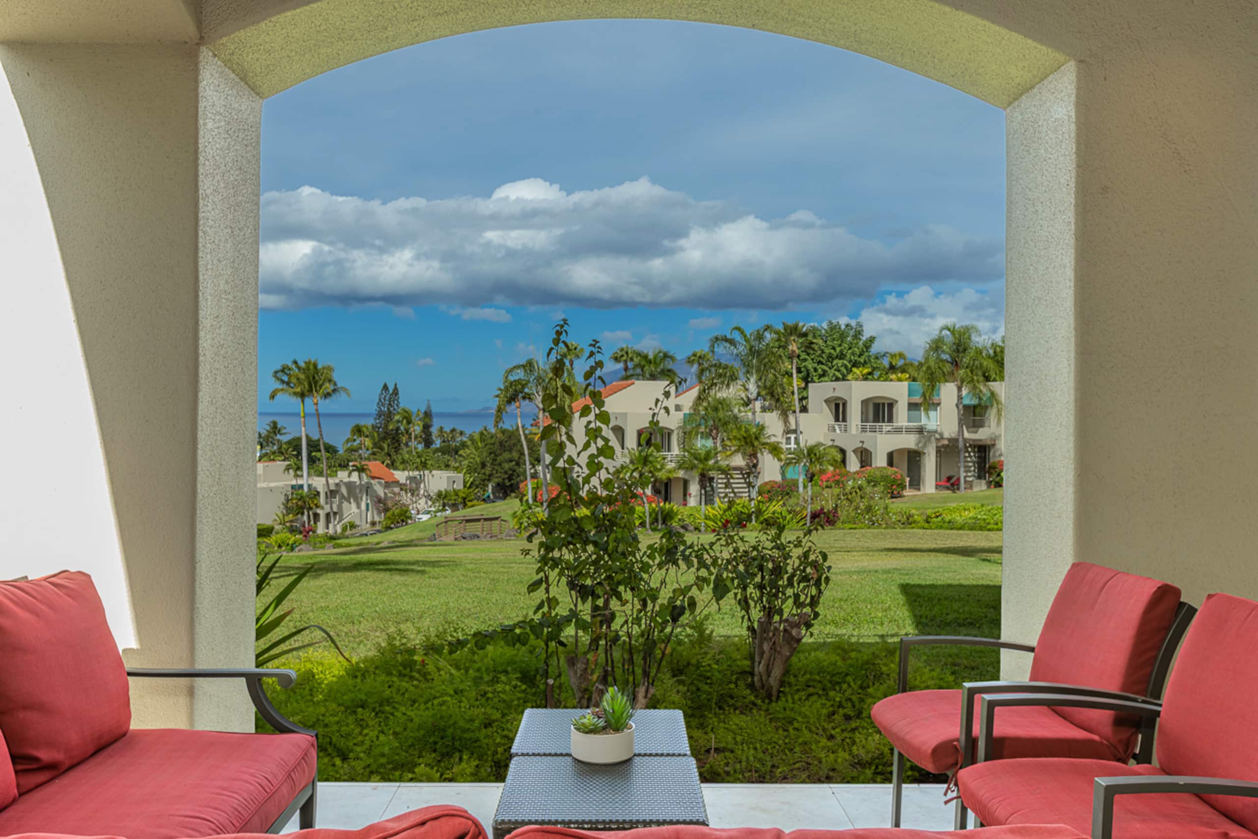 Condo in Kihei · ★5.0 · 2 bedrooms · 4 beds · 2 shared baths - Image 8