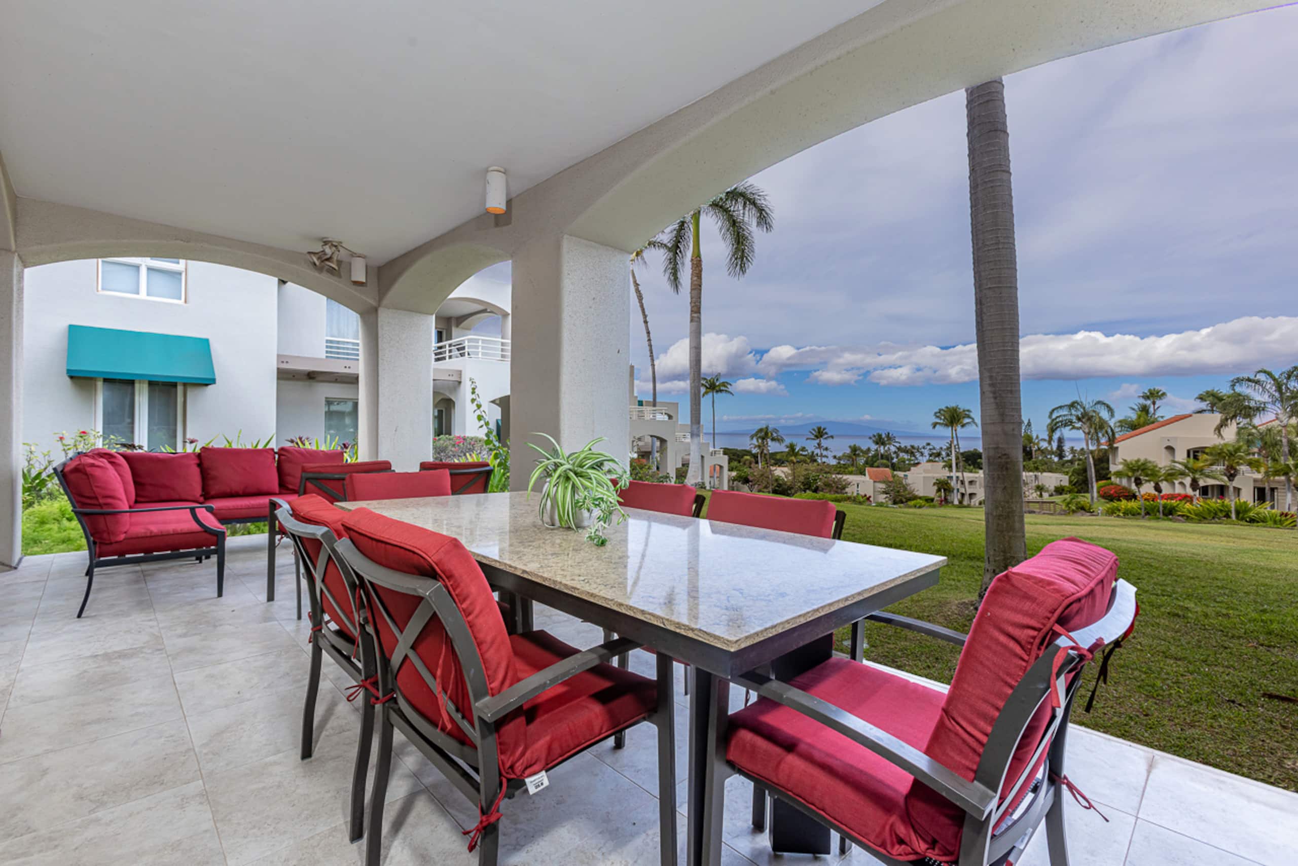 Condo in Kihei · ★5.0 · 2 bedrooms · 4 beds · 2 shared baths - Image 9