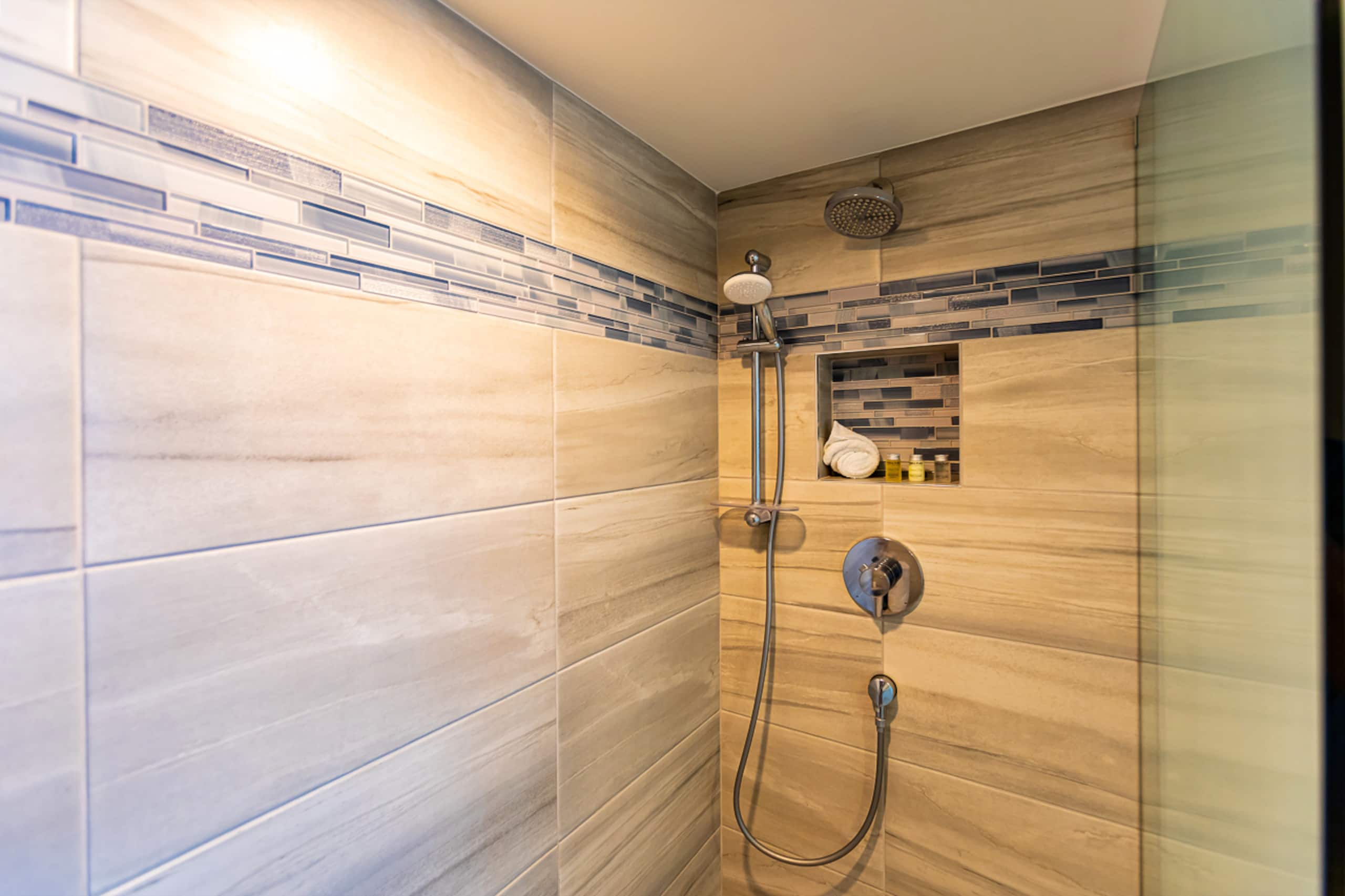 Condo in Wailea · ★5.0 · 2 bedrooms · 3 beds · 2 baths - Image 17