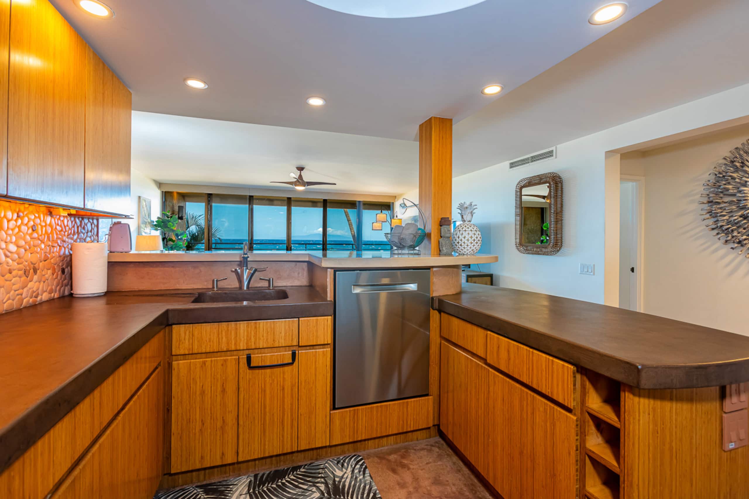 Condo in Wailea · ★5.0 · 2 bedrooms · 3 beds · 2 baths - Image 11