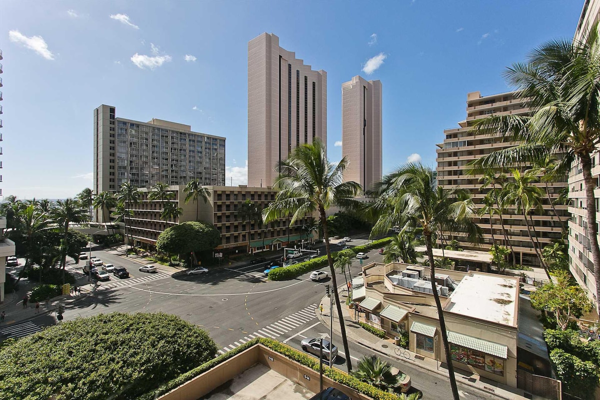Discovery Bay 802 - Condominiums for Rent in Honolulu, Hawaii, United ...