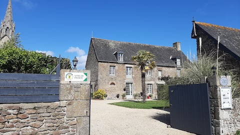 Le Manoir, a  17th century property, 12 guests