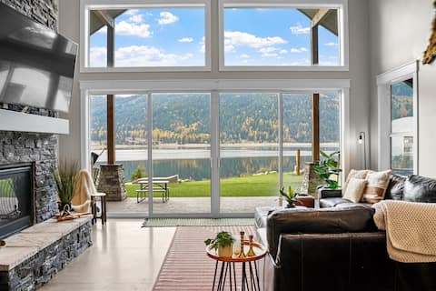 -Lakehouse-Lake Tramp-Hot Tub-Sauna-Climbing Wall