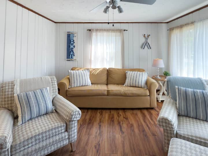 Pokojné nastavenie obývacej izby, ideálne na oddych.