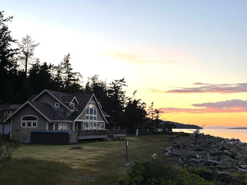 Beachfront Paradise Home on Guemes Island!