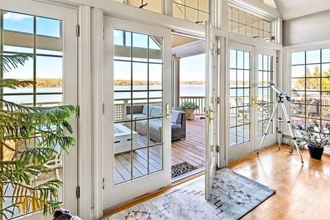 Liquid Sunshine | Main Lake | 5BR4.5BA | Sleeps 14