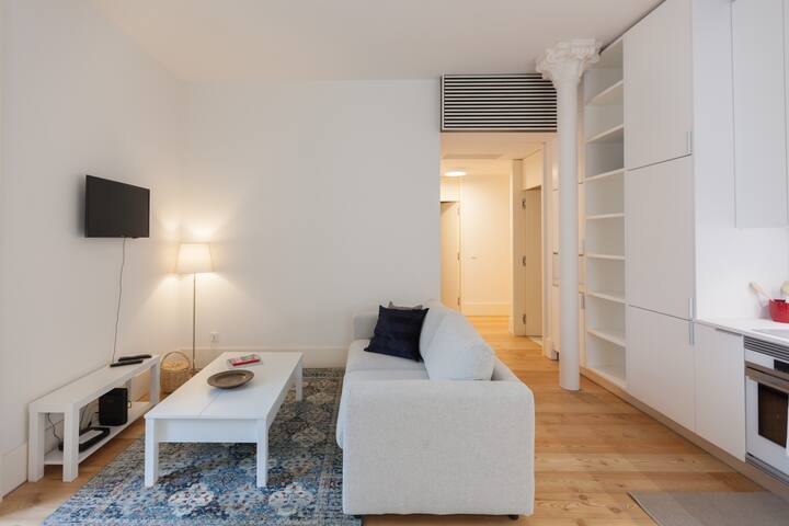 FLH Augusta´s Arch Bright Flat gallery image 4