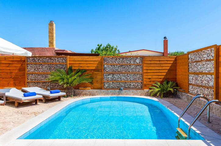 Villa Ifigeneia gallery image 4