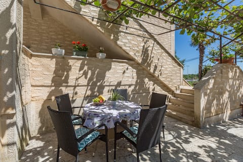 Successful Airbnb property: Apartment eva in funtana in Općina Funtana
