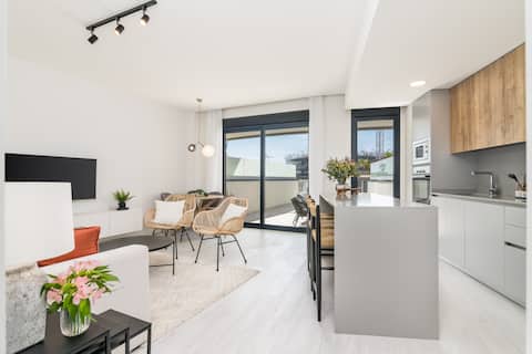 Top Airbnb: iloftmalaga Pacifico - Halia Development in Santa Paula