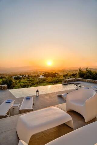 La Vitalite Luxury Villa Mer in Paros gallery image 4