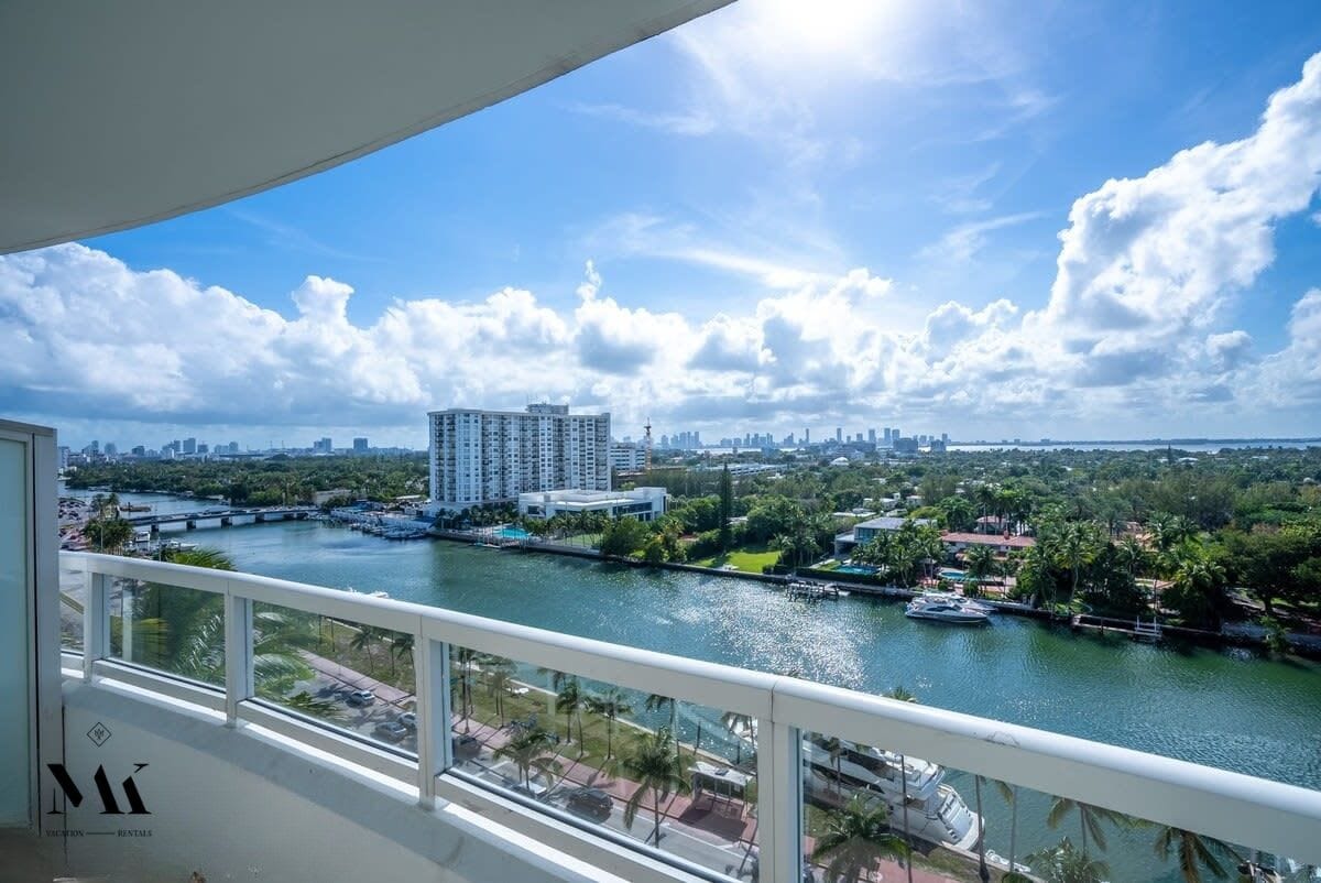 FontaineBleau|Bay View w/ Spa Passes