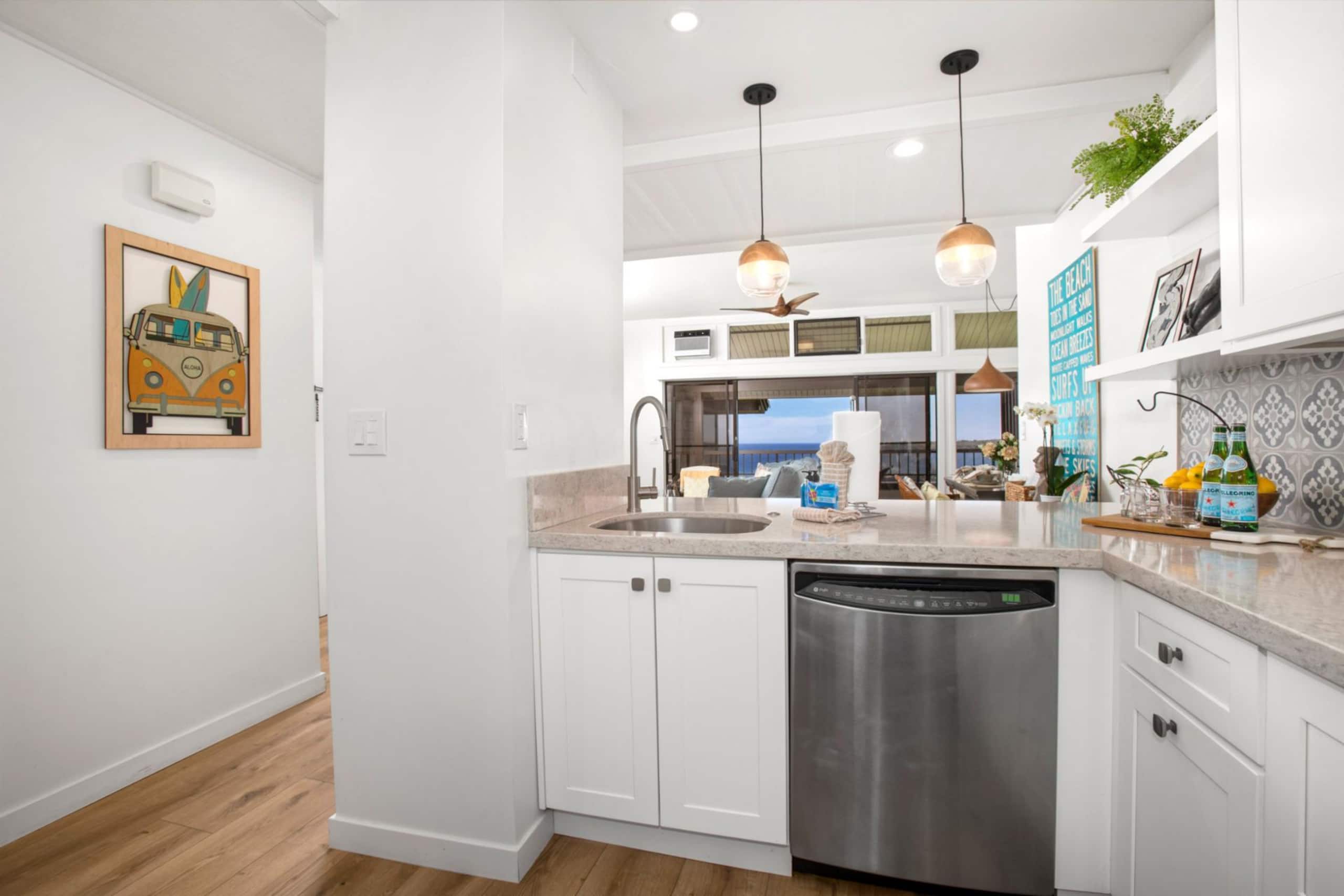 Condo in Lahaina · ★4.8 · 1 bedroom · 2 beds · 2 baths - Image 23
