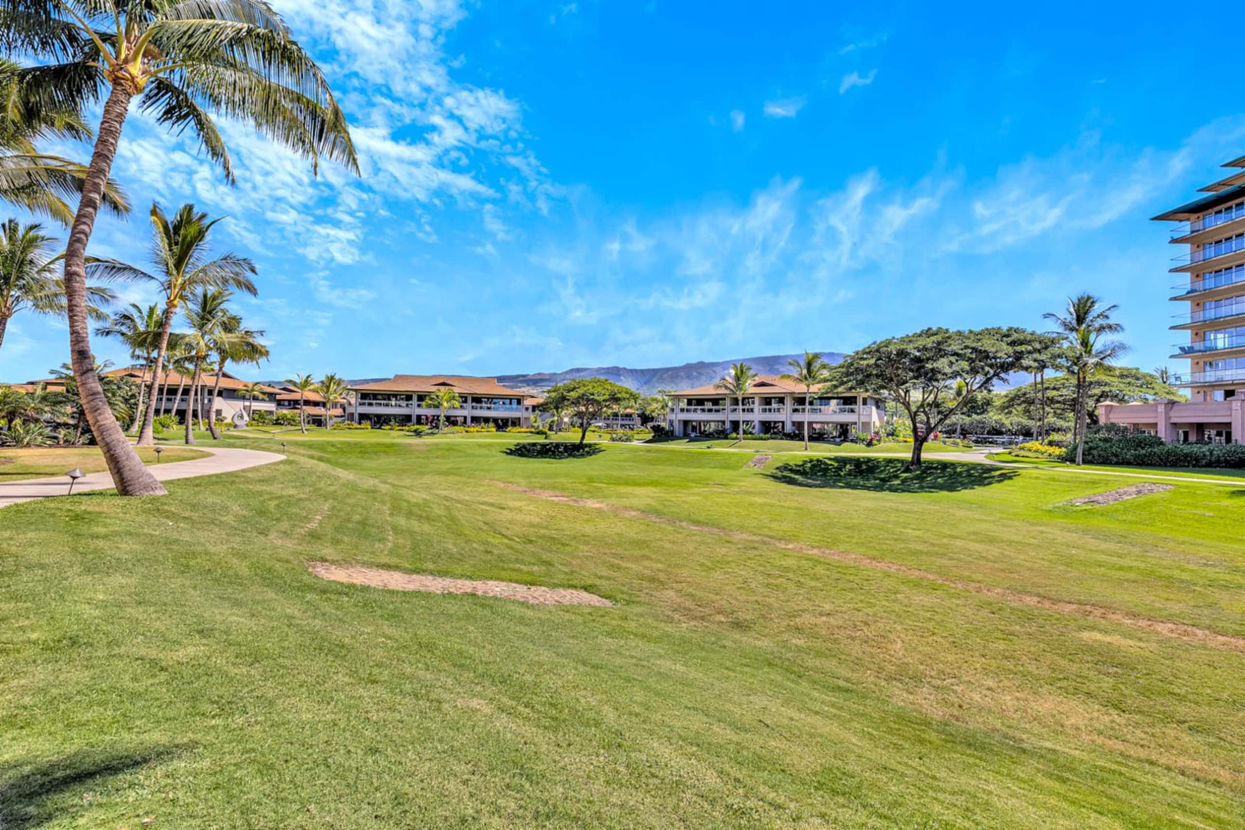 Condo in Lahaina · ★4.5 · 2 bedrooms · 4 beds · 2 baths - Image 35