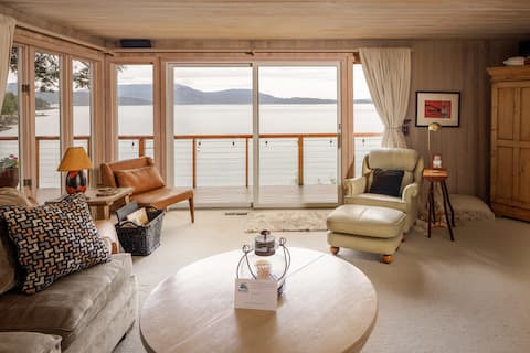 Lopez Island, Cedars by the Sea #306