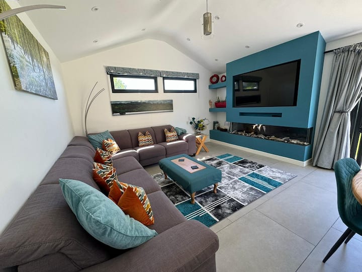 Lavish Dorset Countryside Retreat - Bridport
