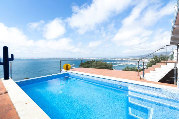 Villa Alco in Roses with beautiful sea views Av-68 gallery image 3
