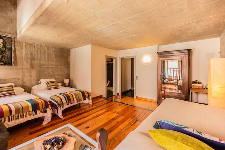 Cama, Foto de toda la habitación, Bed, Photo of the whole room