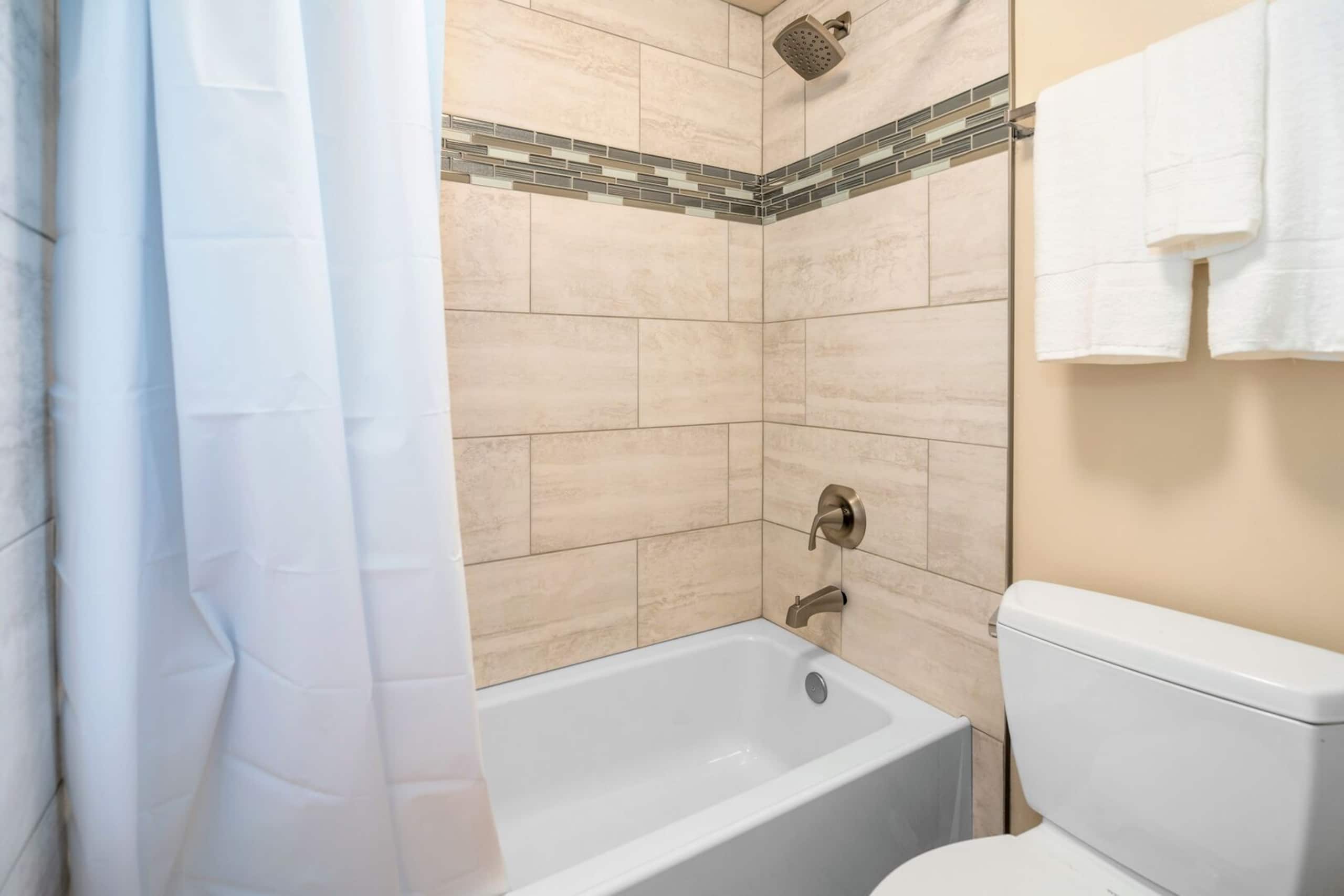 Condo in Kihei · ★4.64 · 1 bedroom · 3 beds · 2 baths - Image 9