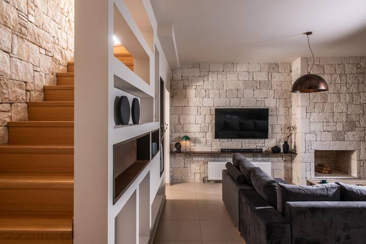 Alpha House in Crete gallery image 5