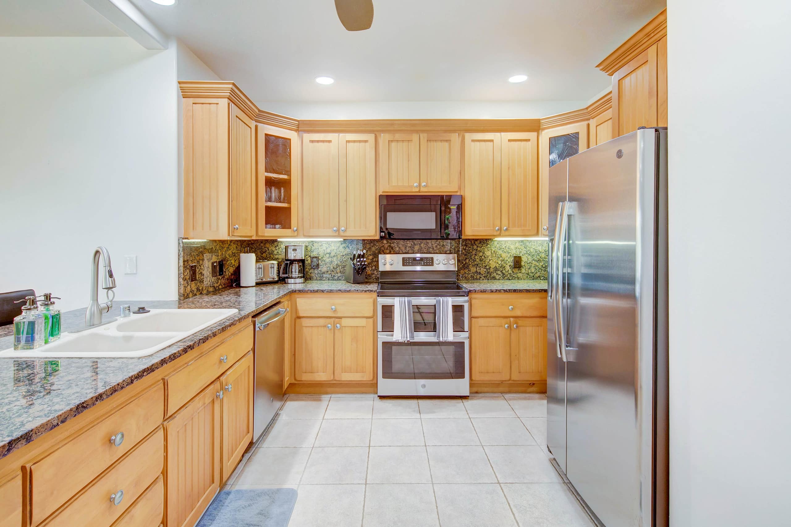 Condo in Koloa · ★4.75 · 2 bedrooms · 3 beds · 2 baths - Image 17