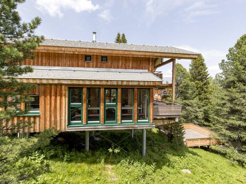#19 with IR sauna and bubble bath by Interhome