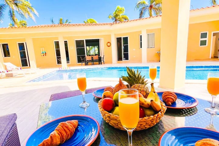 Beach Villa Royal With Jacuzzi, Pool, Bbq & Maid - Punta Cana