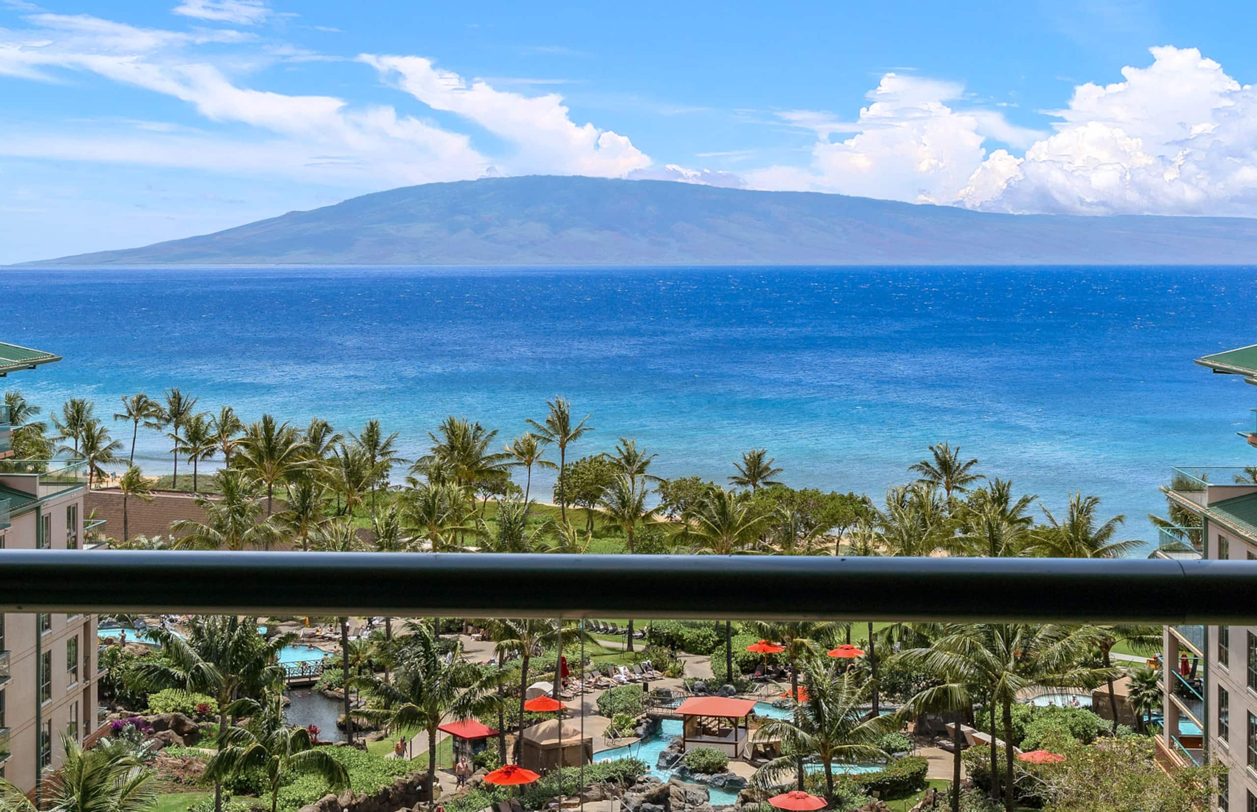Condo in Lahaina · ★4.89 · 3 bedrooms · 4 beds · 3 baths - Image 32