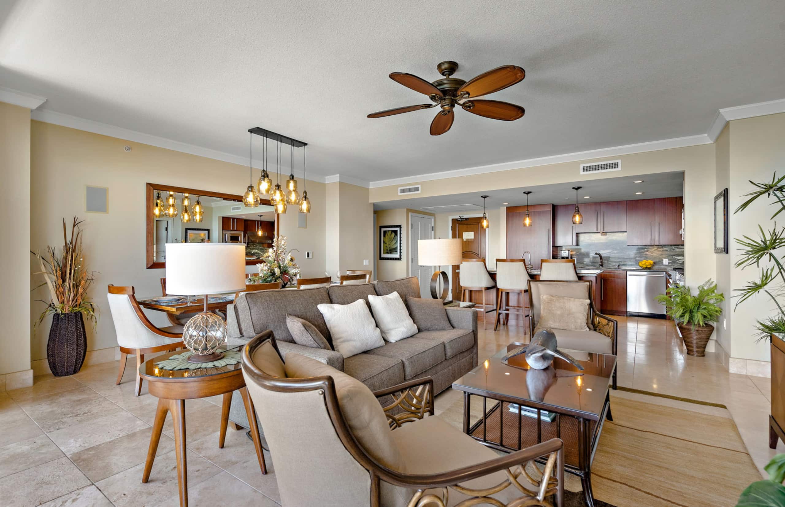 Condo in Lahaina · ★4.89 · 3 bedrooms · 4 beds · 3 baths - Image 11