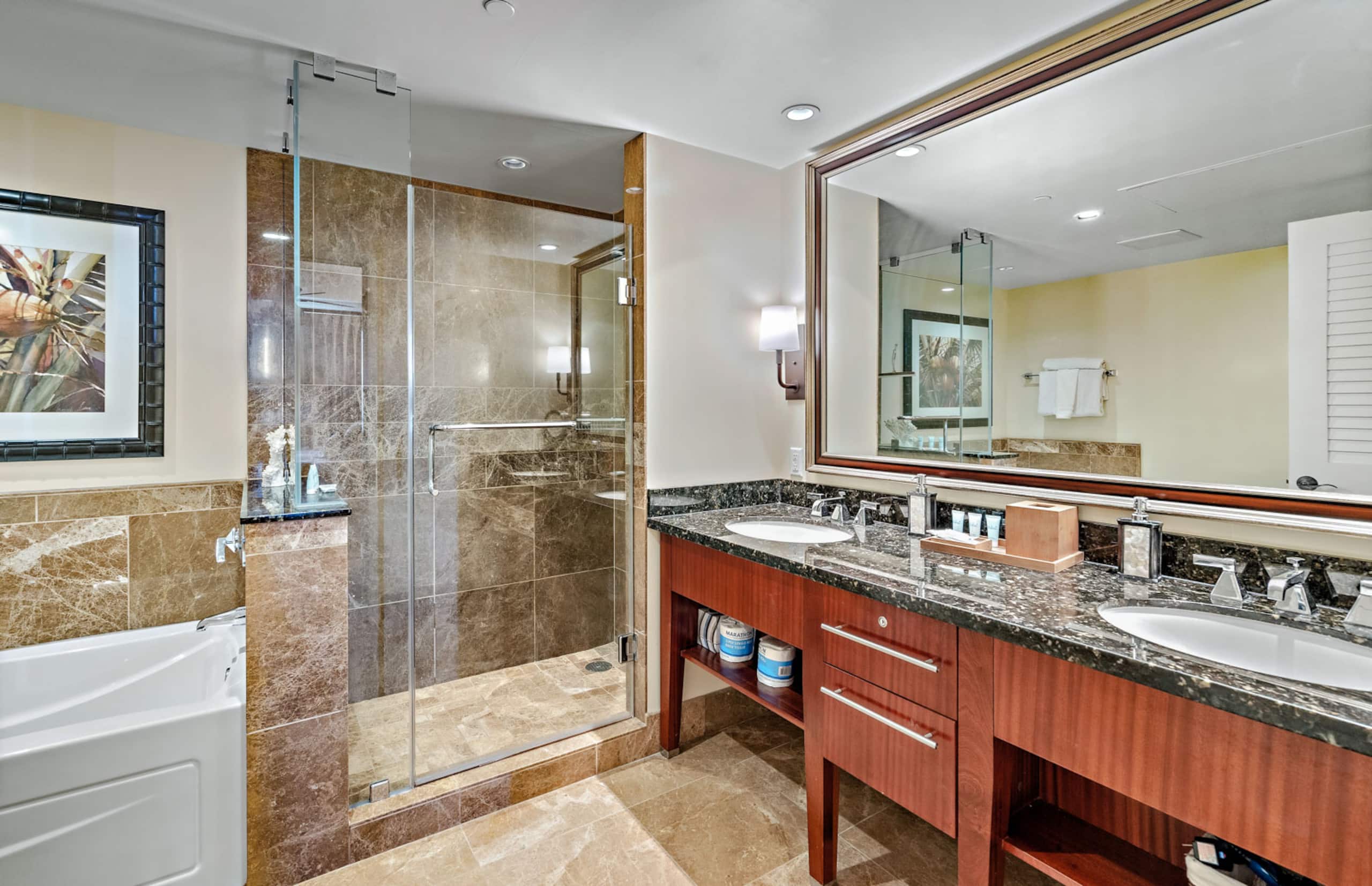 Condo in Lahaina · ★4.89 · 3 bedrooms · 4 beds · 3 baths - Image 25