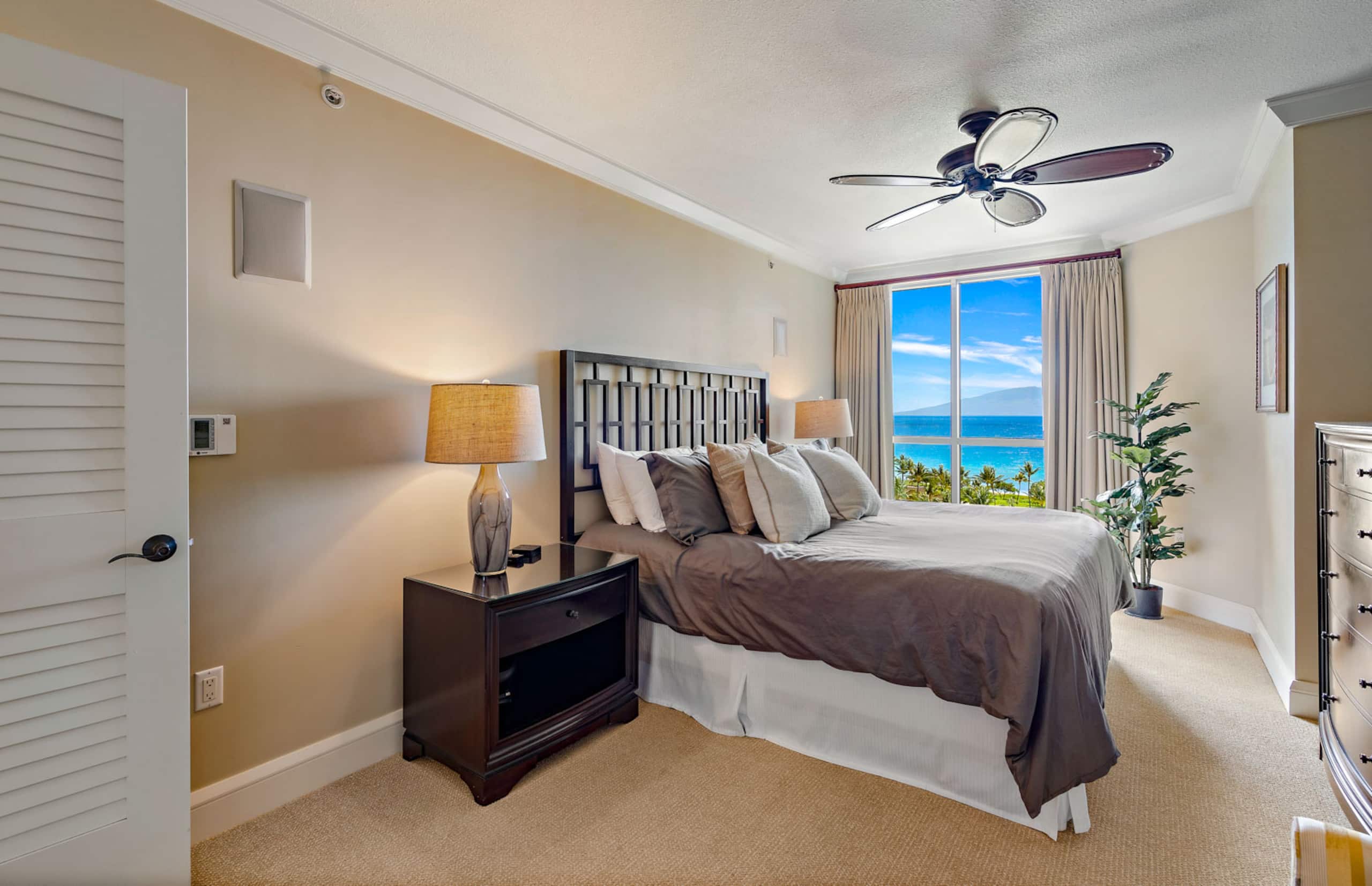 Condo in Lahaina · ★4.89 · 3 bedrooms · 4 beds · 3 baths - Image 16