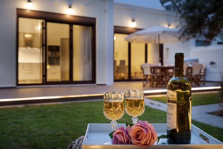 Chania Boutique Villa – steps from the beach gallery image 3