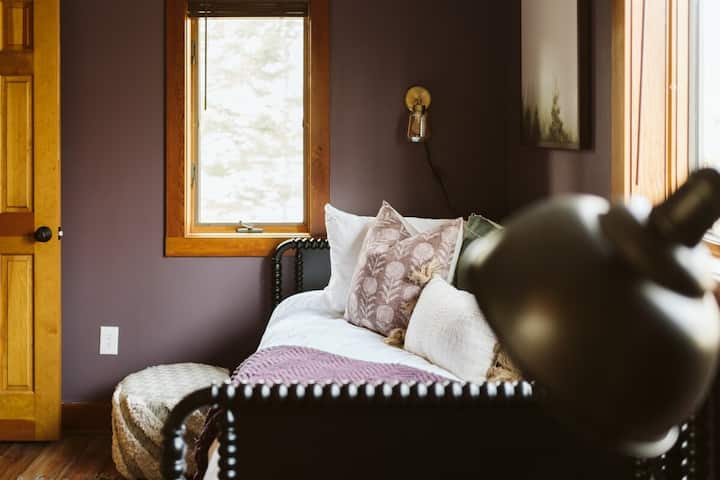 2nd Floor | Twin Bed + Trundle | Shared Bath