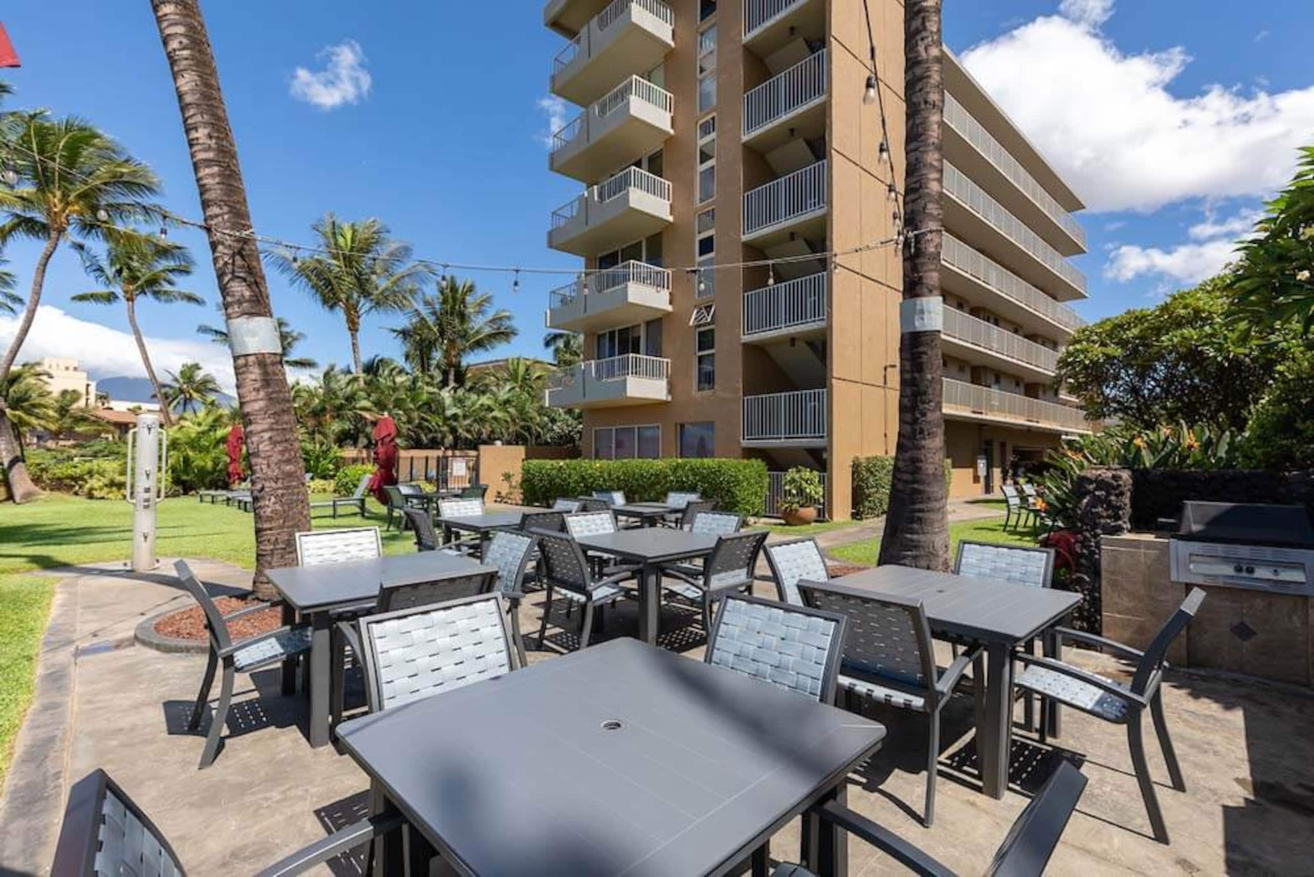 Condo in Kihei · ★4.89 · 1 bedroom · 2 beds · 2 baths - Image 37