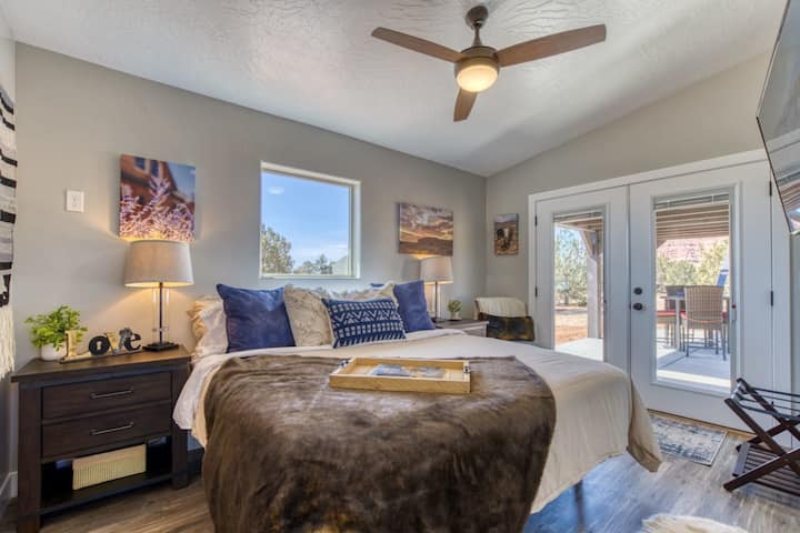 Master bedroom, King bed