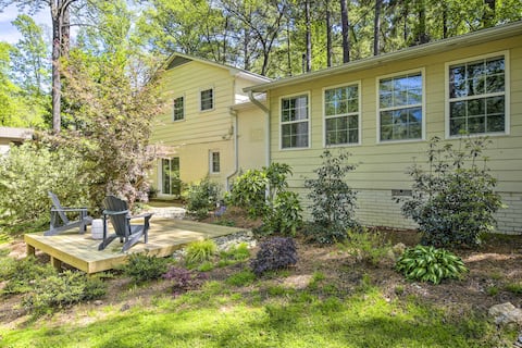 Bright Cary Home with Deck < 15 Mi to Raleigh!