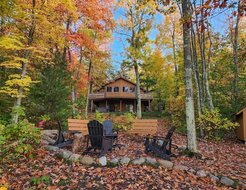 Lake House & Cottage-2 Docks, Firepits, Kitchens