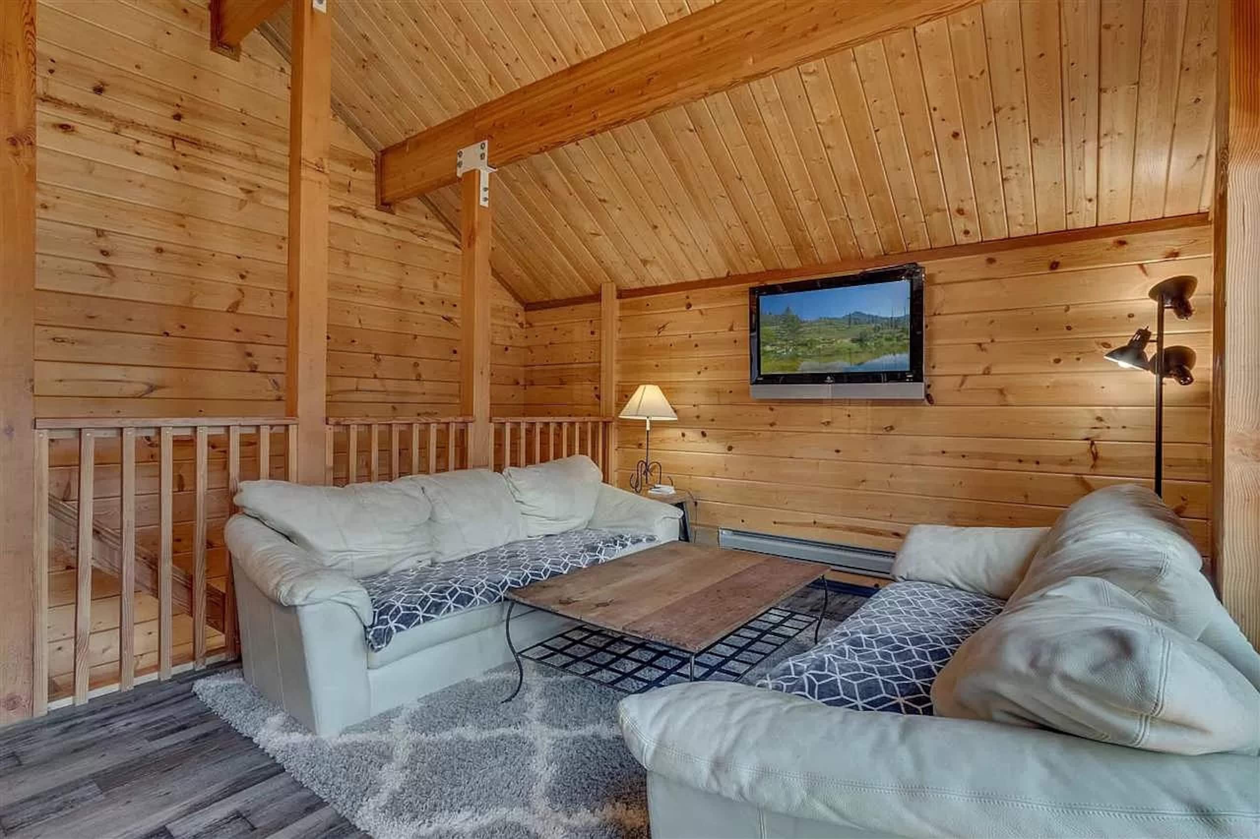 Cozy Homewood Cabin Near Skiing & Beaches - Photo 16
