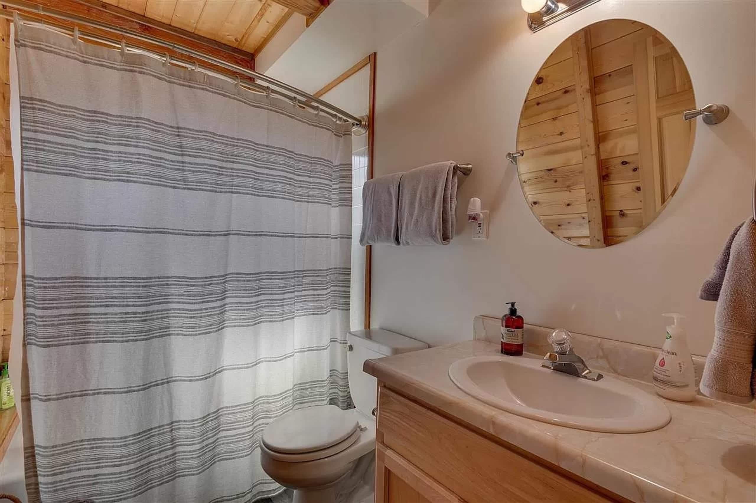 Cozy Homewood Cabin Near Skiing & Beaches - Photo 8