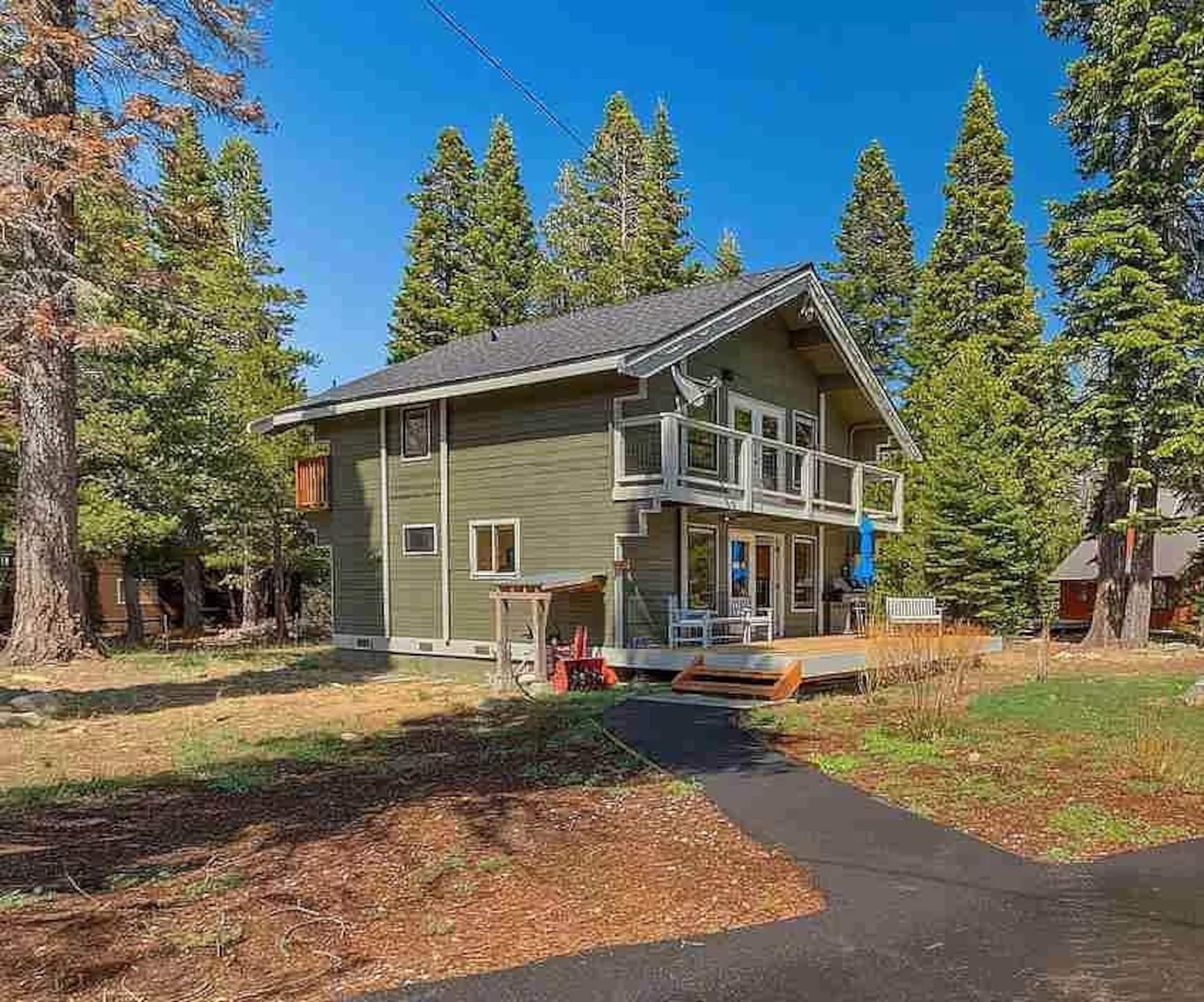 Cozy Homewood Cabin Near Skiing & Beaches - Photo 12